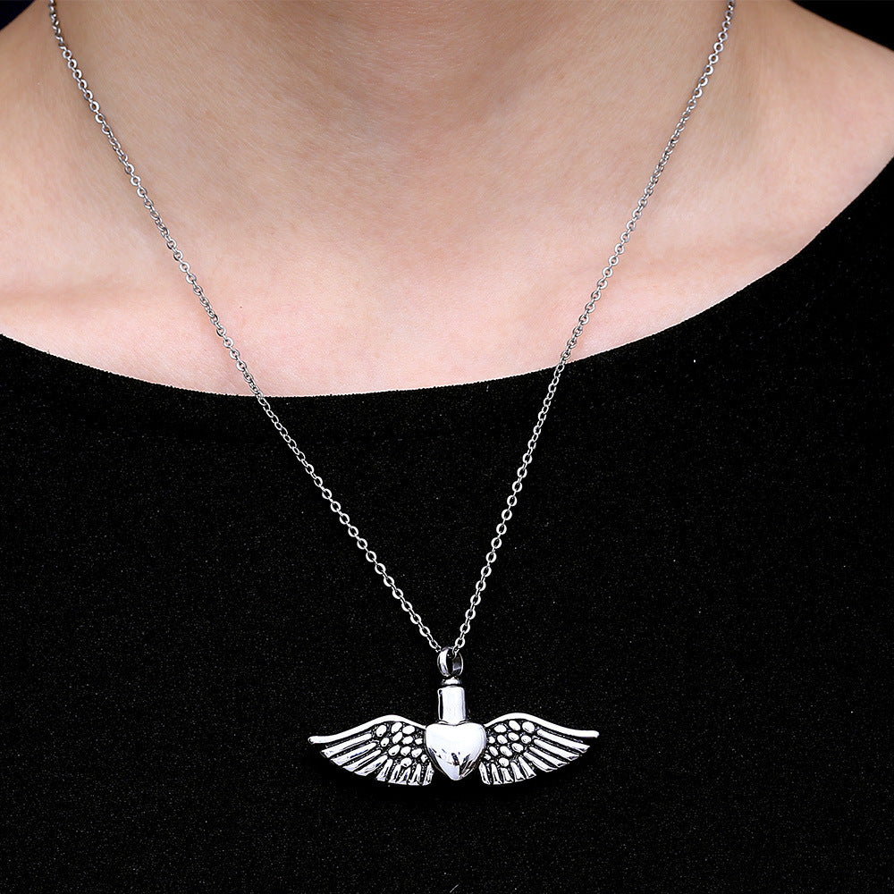 Essalune Aromatherapy Necklace — "Angel Wing"